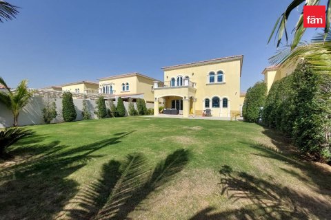 Villa in Dubai 3 bedrooms, 704.9 sq.m. № 22617 - photo 2