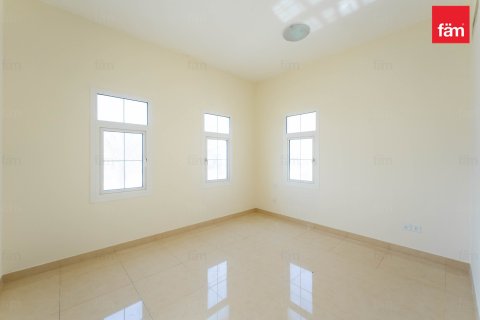 Villa en Dubai, 3 dormitorios, 549.9 m², № 54880 - foto 25