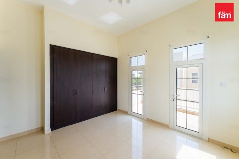 Villa en Dubai, 3 dormitorios, 549.9 m², № 54880 - foto 10