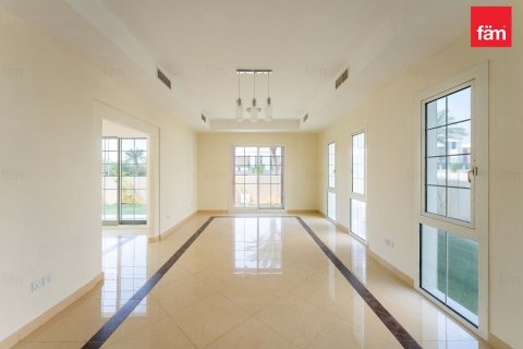 Villa en Dubai, 3 dormitorios, 549.9 m², № 54880 - foto 17