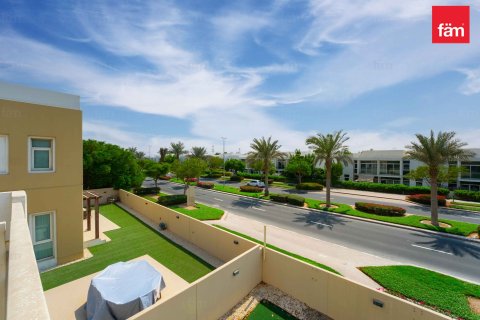 Villa en Dubai, 3 dormitorios, 549.9 m², № 54880 - foto 14