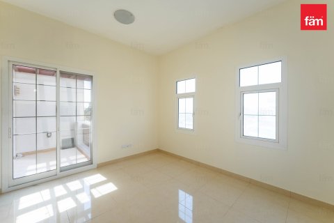 Villa en Dubai, 3 dormitorios, 549.9 m², № 54880 - foto 6
