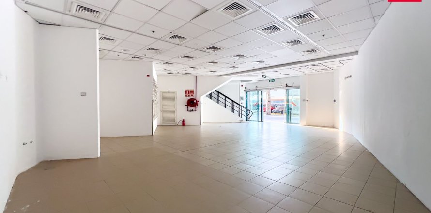 Shop in Sheikh Zayed Road, Dubai 245 sq.m. № 9361