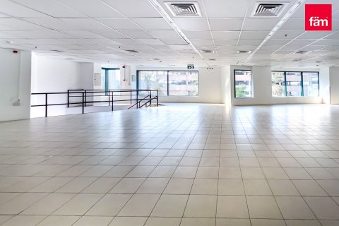 Shop in Sheikh Zayed Road, Dubai 245 sq.m. № 9361 - photo 3