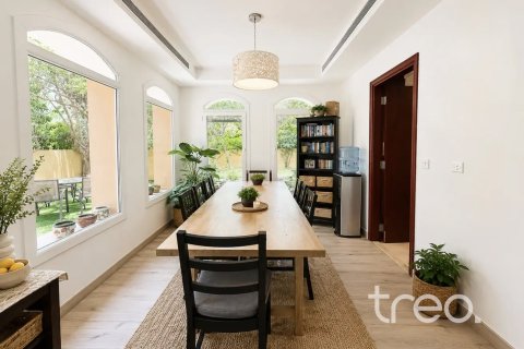 Townhouse in Arabian Ranches, Dubai 3 bedrooms, 206.15 sq.m. № 123547 - photo 2