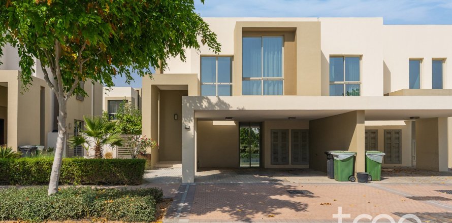 Вилла в Arabian Ranches 2, Дубай, 4 спальни, 246.19м², № 123544