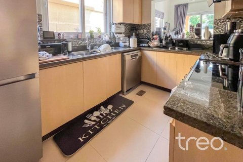 Villa en Dubai, 3 dormitorios, 244.15 m², № 123545 - foto 5