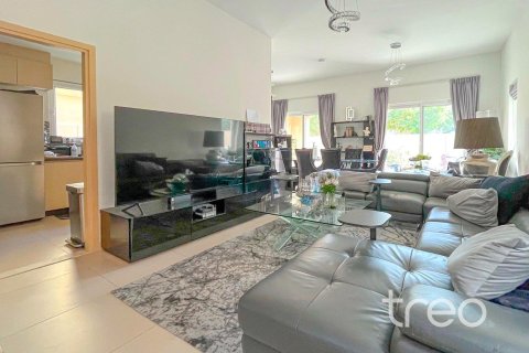 Villa en Dubai, 3 dormitorios, 244.15 m², № 123545 - foto 7