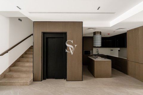 Villa en Jumeirah Village Circle, Dubai, 4 dormitorios, 160 m², № 68434 - foto 1