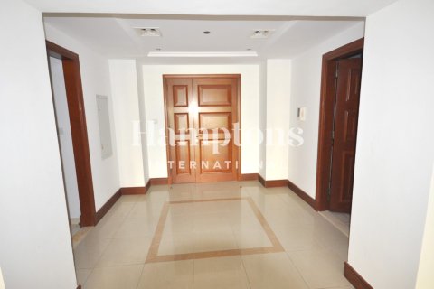 Снять в аренду квартиру в FIVE Palm Jumeirah, Пальма Джумейра, Дубай: 3 спальни, 308.62376600м², № 135007 - фото 18