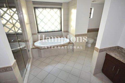 Снять в аренду квартиру в FIVE Palm Jumeirah, Пальма Джумейра, Дубай: 3 спальни, 308.62376600м², № 135007 - фото 10