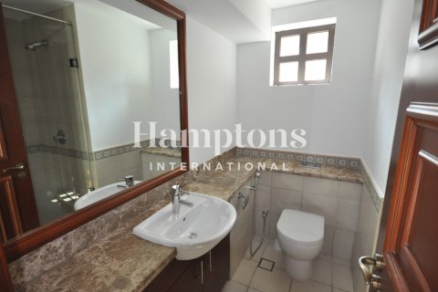 Снять в аренду квартиру в FIVE Palm Jumeirah, Пальма Джумейра, Дубай: 3 спальни, 308.62376600м², № 135007 - фото 26