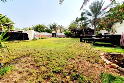 فيلا في Legacy, Jumeirah Park, دبي 3 غرف نوم, 325 م² رقم 15650 - صورة 13