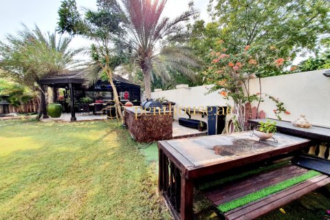 فيلا في Legacy, Jumeirah Park, دبي 3 غرف نوم, 325 م² رقم 15650 - صورة 14