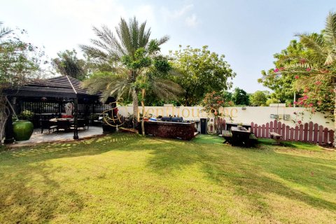 فيلا في Legacy, Jumeirah Park, دبي 3 غرف نوم, 325 م² رقم 15650 - صورة 11