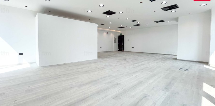 Oficina en Business Bay, Dubai, 107.6 m², № 64416