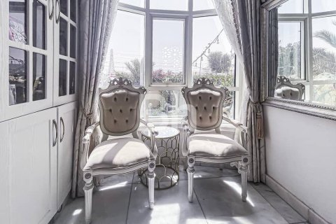 Villa in Al Rashidiya, Dubai 5 bedrooms, 929 sq.m. № 22860 - photo 4
