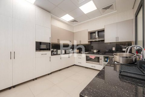 Villa à Al Quoz, Dubai, 7 chambres, 697 m², № 22858 - photo 17