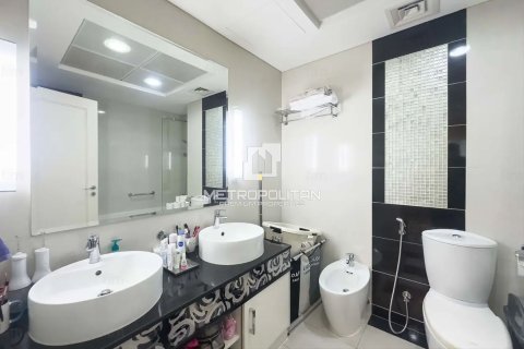 Купить квартиру в Даунтаун Дубай (Даунтаун Бурдж Дубай), Дубай: 1 спальня, 83м², № 72851 - фото 10