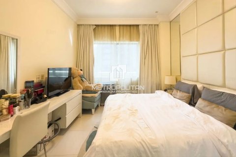 Купить квартиру в Даунтаун Дубай (Даунтаун Бурдж Дубай), Дубай: 1 спальня, 83м², № 72851 - фото 3