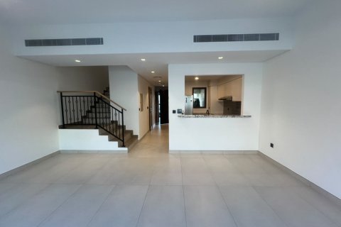 Adosado en Golf City, Dubai, 4 dormitorios, 144 m², № 120295