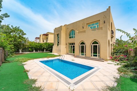 Villa à Jumeirah Islands, Dubai, 4 chambres, 497 m², № 120297