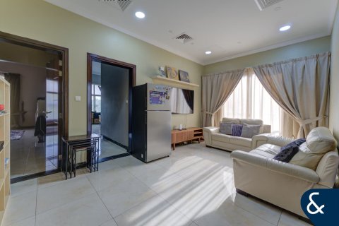 Villa en The Villa, Dubai, 5 dormitorios, 390 m², № 78744 - foto 7