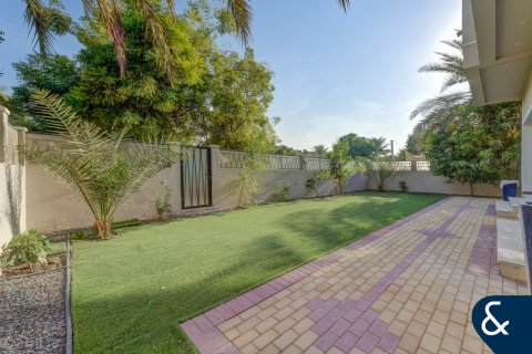 Villa en The Villa, Dubai, 5 dormitorios, 390 m², № 78744 - foto 14