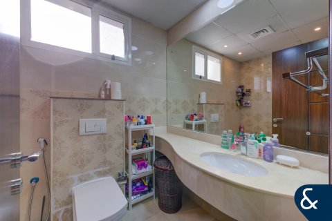 Villa en The Villa, Dubai, 5 dormitorios, 390 m², № 78744 - foto 12