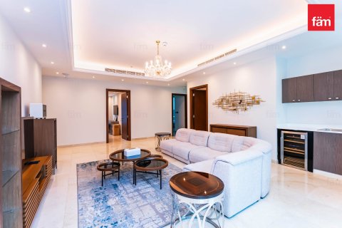 Снять в аренду квартиру в Дубай Марине, Дубай: 6 спален, 891.5м², № 14358 - фото 8