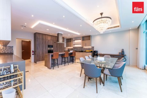 Снять в аренду квартиру в Дубай Марине, Дубай: 6 спален, 891.5м², № 14358 - фото 10