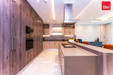 Снять в аренду квартиру в Дубай Марине, Дубай: 6 спален, 891.5м², № 14358 - фото 12
