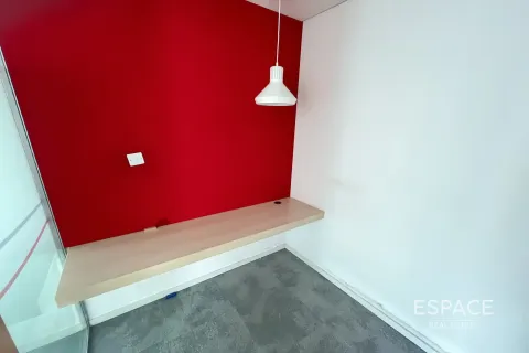 Office in Jumeirah Lake Towers, Dubai 107 sq.m. № 71232 - photo 5