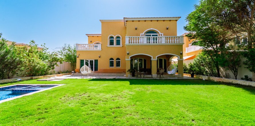 Villa à Jumeirah Park, Dubai, 5 chambres, 673.5 m², № 8123