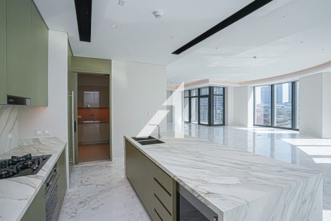 Ático en Opera District, Downtown Dubai (Downtown Burj Dubai), Dubai, 4 dormitorios, 480.9 m², № 10140 - foto 4
