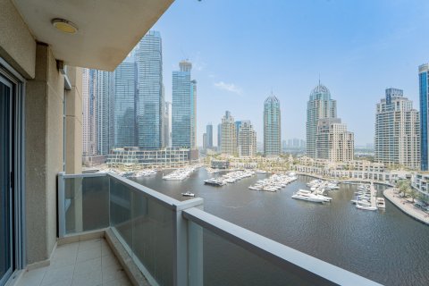 Apartment in Dubai 3 bedrooms, 172 sq.m. № 134103 - photo 12