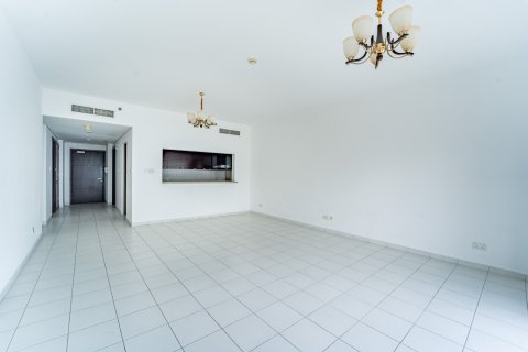 Apartment in Dubai 3 bedrooms, 172 sq.m. № 134103 - photo 7