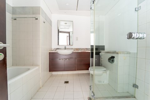 Apartment in Dubai 3 bedrooms, 172 sq.m. № 134103 - photo 18
