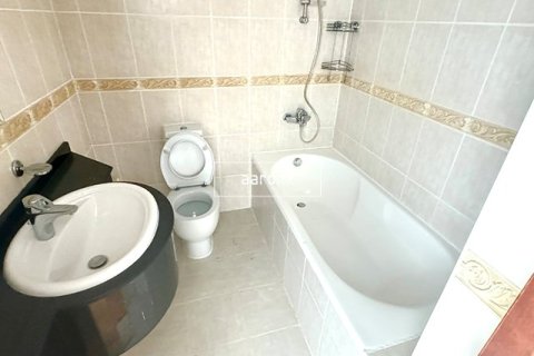Apartment in Dubai Marina, Dubai 2 bedrooms, 123.6 sq.m. № 11135 - photo 10