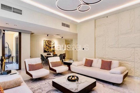 Apartment in Bahar, Jumeirah Beach Residence, Dubai 2 bedrooms, 120 sq.m. № 44026 - photo 2