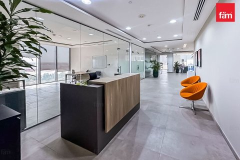 Bureau à Dubai, 533.4 m², № 59821 - photo 2