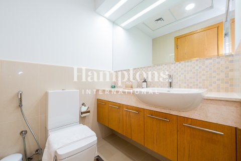 Apartment in Downtown Dubai (Downtown Burj Dubai), Dubai 2 bedrooms, 120.05018563 sq.m. № 83269 - photo 1