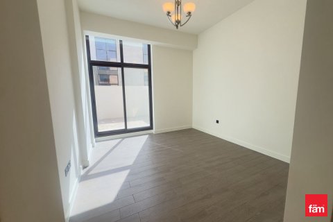 Снять в аренду таунхаус в Дубае: 4 спальни, 187.2м², № 109147 - фото 20