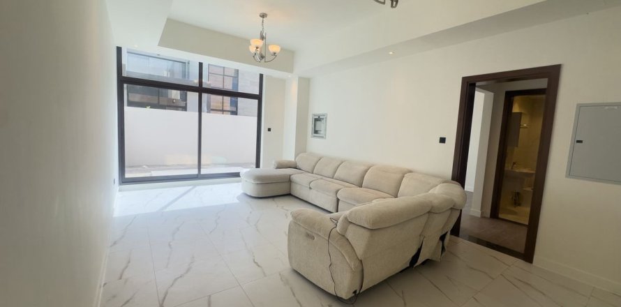 Таунхаус в Дубае, 4 спальни, 187.2м², № 109147