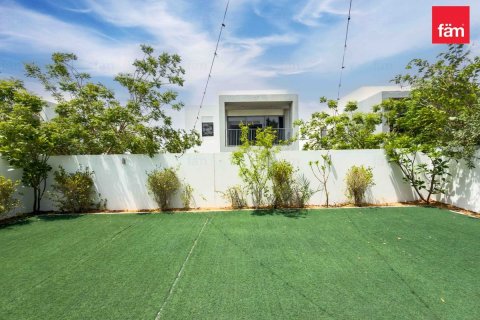 Villa in Dubai Hills Estate, Dubai 3 bedrooms, 405.8 sq.m. № 109152 - photo 7
