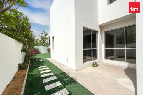 Villa in Dubai Hills Estate, Dubai 3 bedrooms, 405.8 sq.m. № 109152 - photo 17