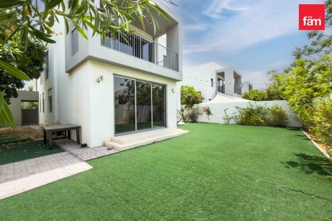 Villa in Dubai Hills Estate, Dubai 3 bedrooms, 405.8 sq.m. № 109152 - photo 6