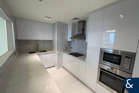 Apartment in AL MURJAN TOWER in Dubai Marina, Dubai 2 bedrooms, 136 sq.m. № 79314 - photo 2