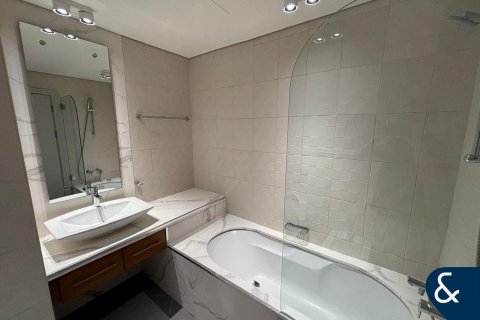 Apartment in AL MURJAN TOWER in Dubai Marina, Dubai 2 bedrooms, 136 sq.m. № 79314 - photo 11