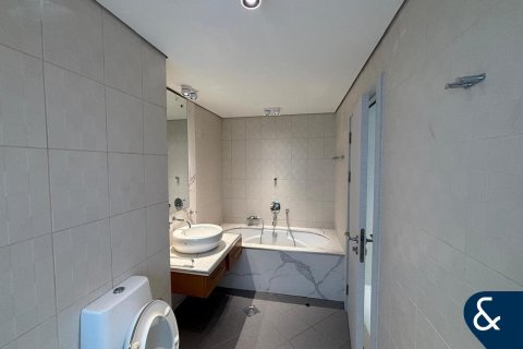 Apartment in AL MURJAN TOWER in Dubai Marina, Dubai 2 bedrooms, 136 sq.m. № 79314 - photo 13